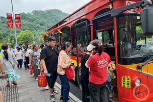 还花呗了？弗林上一场爆砍50分 本场12投全铁仅得到3分6助